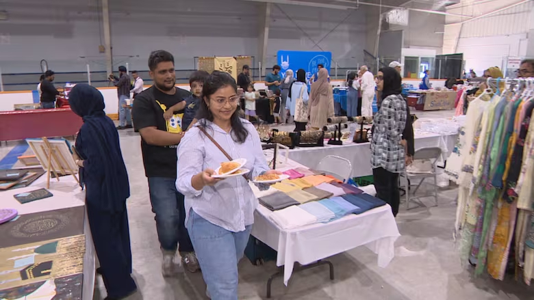 Winnipeg business owners cater to community at city’s first halal food festival